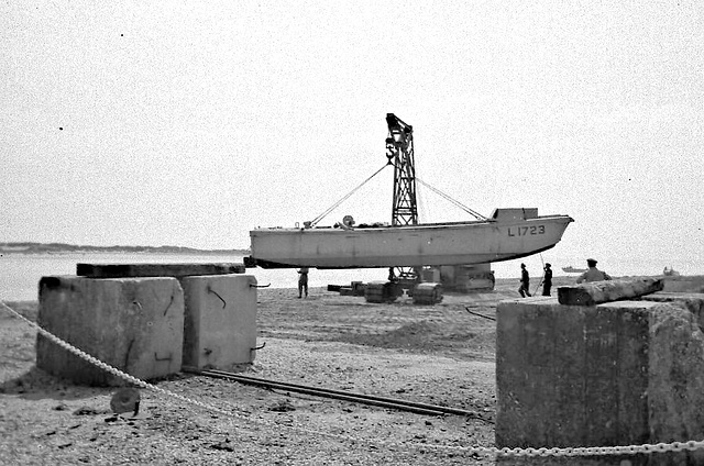 Image17b unknown boat