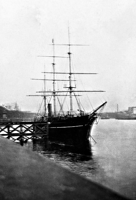 Image191ab could this be the Terra Nova - Poss at Woolwich, Greenwich, Greenhithe 1930's
