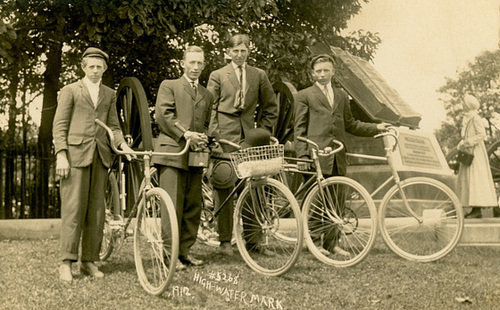 Bicyclists at the High Water Mark Monument, Gettysburg, Pa., 1912