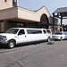 White limousine duo in ffront of our hotel / Longues longtemps.....