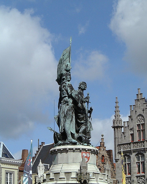 Statue in Brugge
