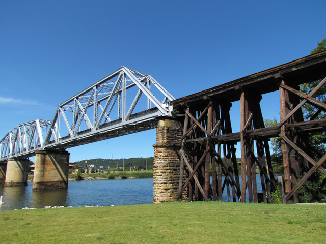 CSX Trestle Bridge (Several X's)