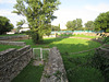 Amphithéâtre civil d'Aquincum : vue d'ensemble, depuis l'entrée ouest.