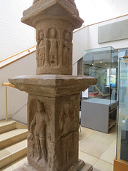 Aalen : colonne aux divinités romaines.
