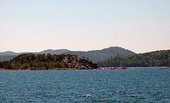 Middle Island Point