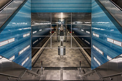 Subway or Spaceship Interior - U-Bahn Überseequartier in Hamburg