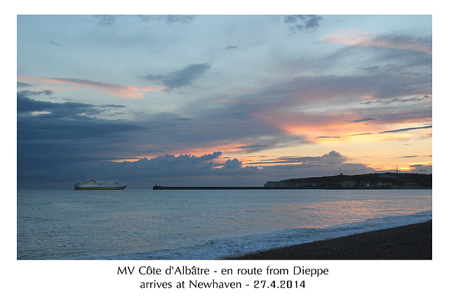 Cote d'Albatre arrives at sunset over Newhaven - 27.4.2014