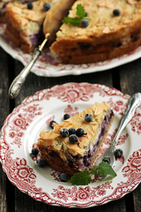 Tosca-kattega kohupiima-mustikakook / Blueberry and curd cheese cake with tosca topping
