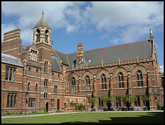 Pusey Quad and library