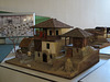 Musée ethnologique : maquette de maison macédonienne, 1