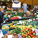 Funchal. Mercado dos Lavradores.  Früchte und Gemüse. ©UdoSm