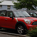 Mini auf dem Parkplatz