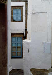 Windows in Hora