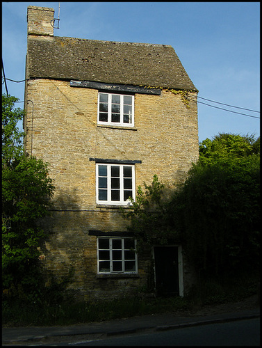 three-storey cottage