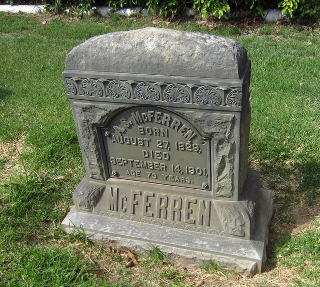 Cast Iron - Mountain View Cemetery (2167)