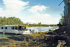 Murray River Houseboat