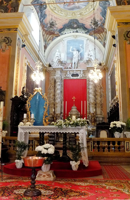 Pieve di Tremosine. Kirche San Giovanni Battista. Hautaltar.  ©UdoSm