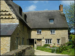Aynho thatched houses