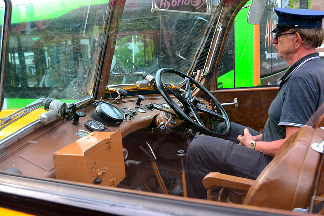 Dordt in Stoom 2014 – Behind the wheel of a 1950 Saurer L 4CT2 D