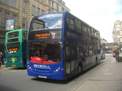 DSCN0433 Oxford Bus Company (Go-Ahead) DF09 OXF