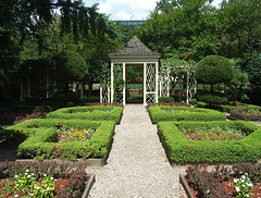 18th Century Garden in Philadelphia, August 2009