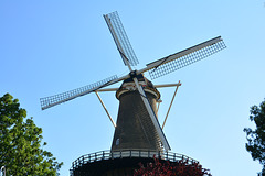 Windmill “De Valk” in mourning