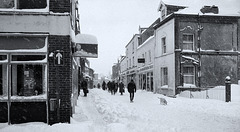 Trudging through the snow, Dursley, c.1980