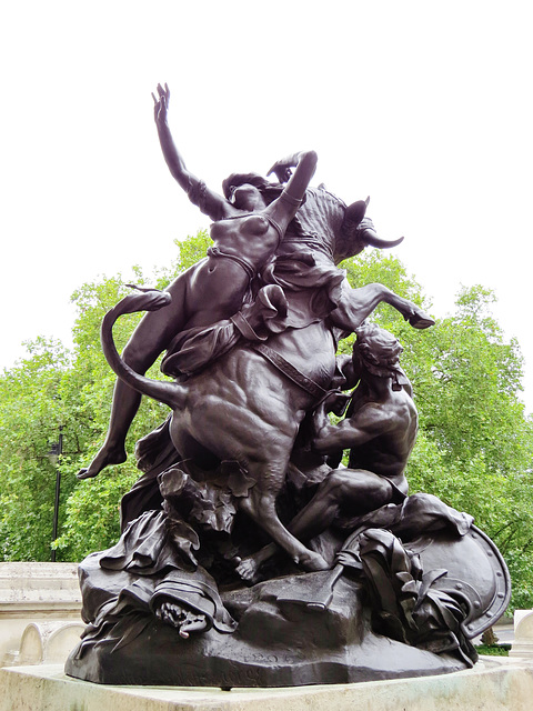 c.l. witteronge's dirce statue at tate britain, london