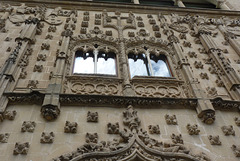 Baeza,  detalle de la fachada del palacio de Jabalquinto