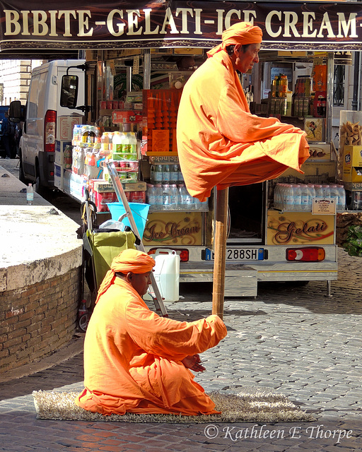 Rome - Street Entertainers 052114-001-1