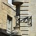 rue et petite statue vierge, Avignon