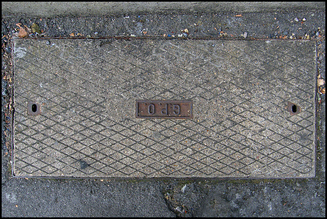 ipernity-gpo-manhole-cover-by-isisbridge