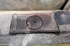 Bayeux 2014 – Manhole cover of Quéruel-Lorfeuvre of Flers