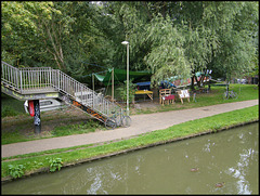 canalside commune