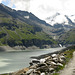 Au bord du lac de la Grande Dixence (Valais, Suisse)