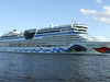 Abfahrt AIDAluna aus Hamburg am 25. August 2014