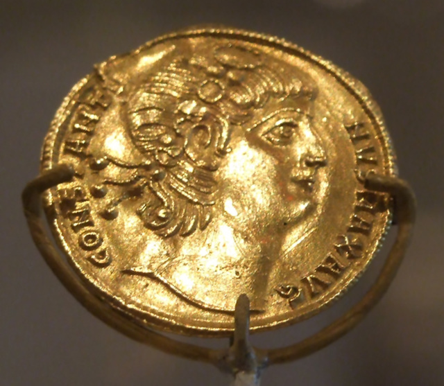 Gold Medallion of Constantine I in the Metropolitan Museum of Art, May 2011