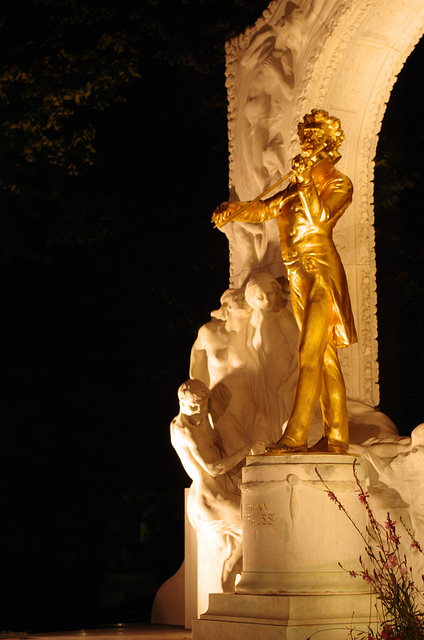 Johann Strauss Statue in Vienna