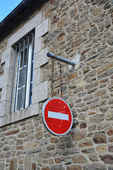 Dinan 2014 – Sign on chains