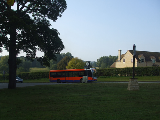 DSCF5873 Centrebus ADL Enviro at Empingham - 10 Sep 2014