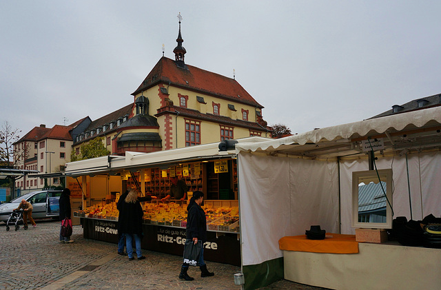 Markttag auf dem Schlossplatz