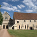 Le cellier et l'église de l'abbaye de Noirlac