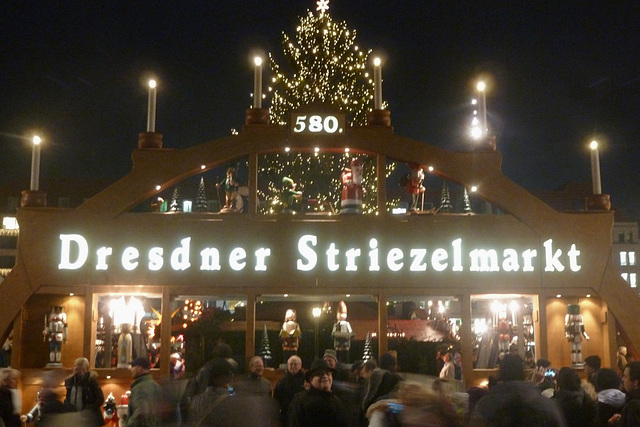 580. Striezelmarkt - Dresden