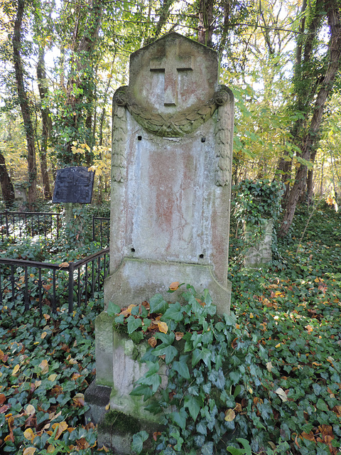 Alter Grabstein von 1830