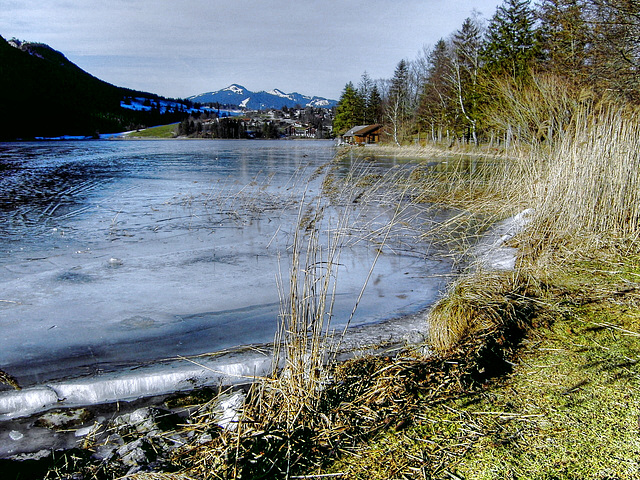 Eisbruch am Weissensee.  ©UdoSm