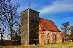 Dreilützow, Dorfkirche