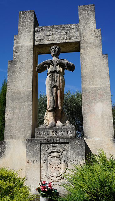 Memorial to martyrs of the Resistance, Menerbes