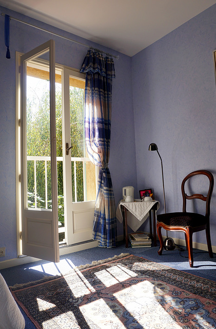A room in Saignon