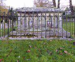Chester family tomb, Church of St Laurence