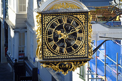 Samyang 300mm Guildford Clock 1